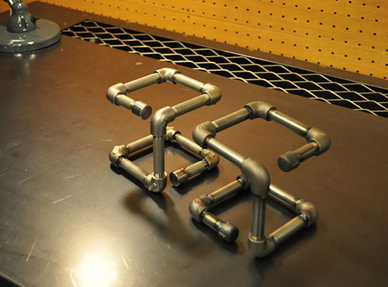 HandT&SONS? エイチアンドティーアンドソンズ デザイン家具 什器 multiholder 卓上ホルダー 